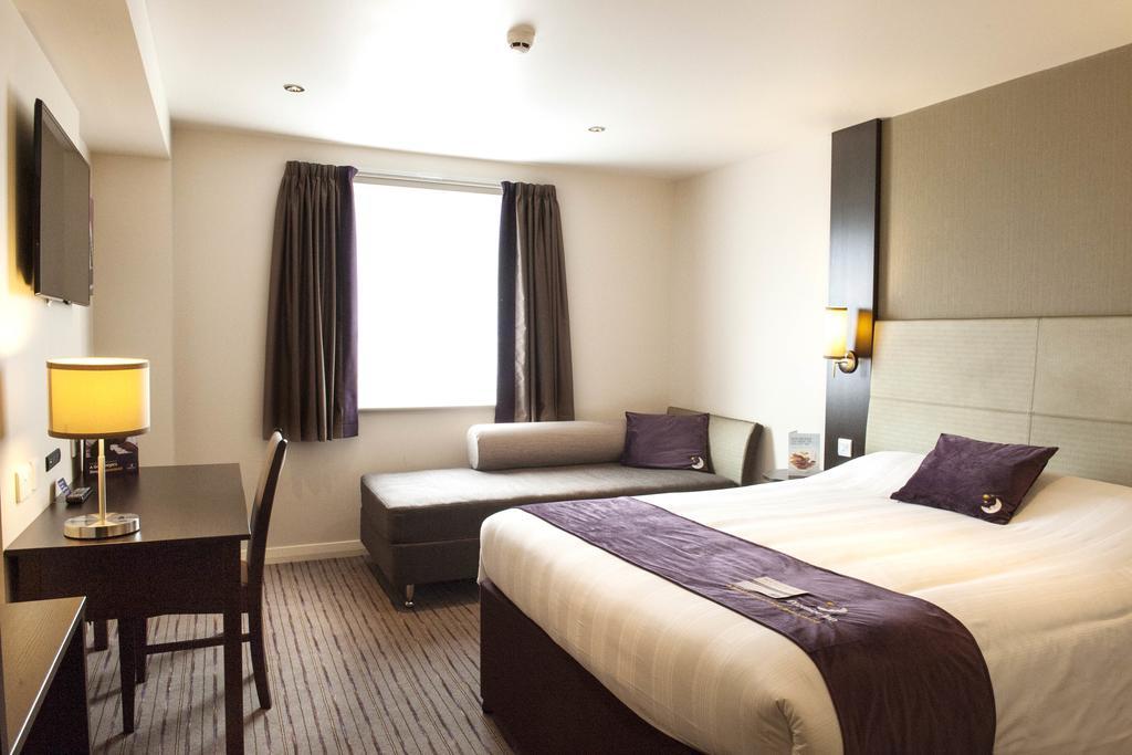 Premier Inn Bodmin Quarto foto
