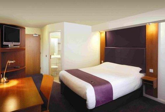 Premier Inn Bodmin Exterior foto
